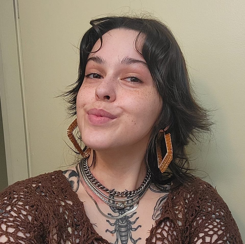 Meet your Posher, Elliott